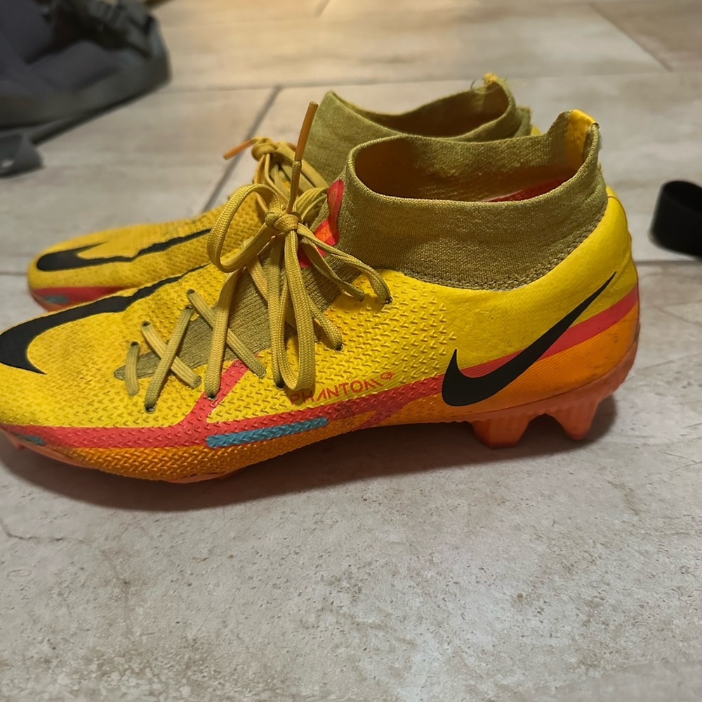 Nike Yellow and Orange Women's Soccer Cleats